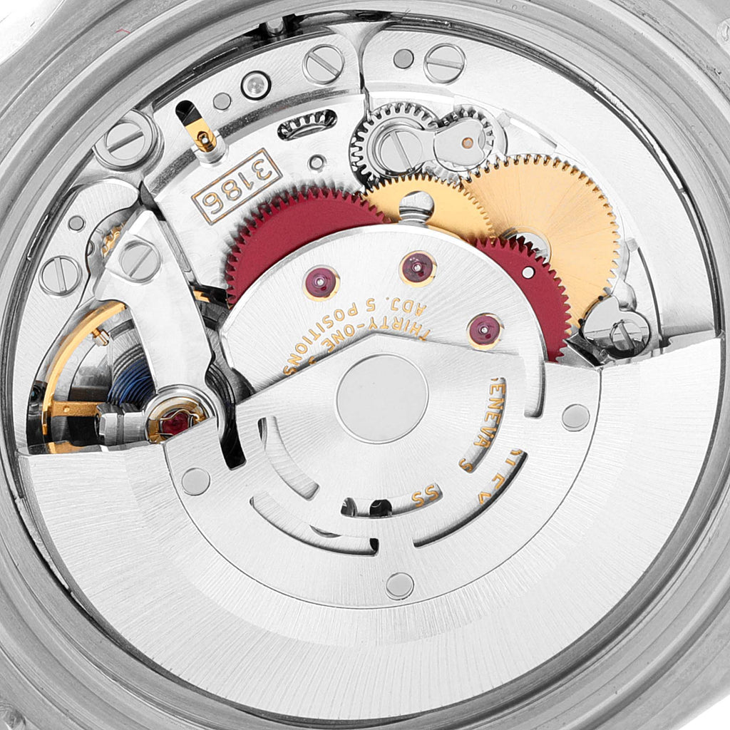 Rolex Explorer II White Dial Parachrom Hairspring Mens Watch 16570 Box Card