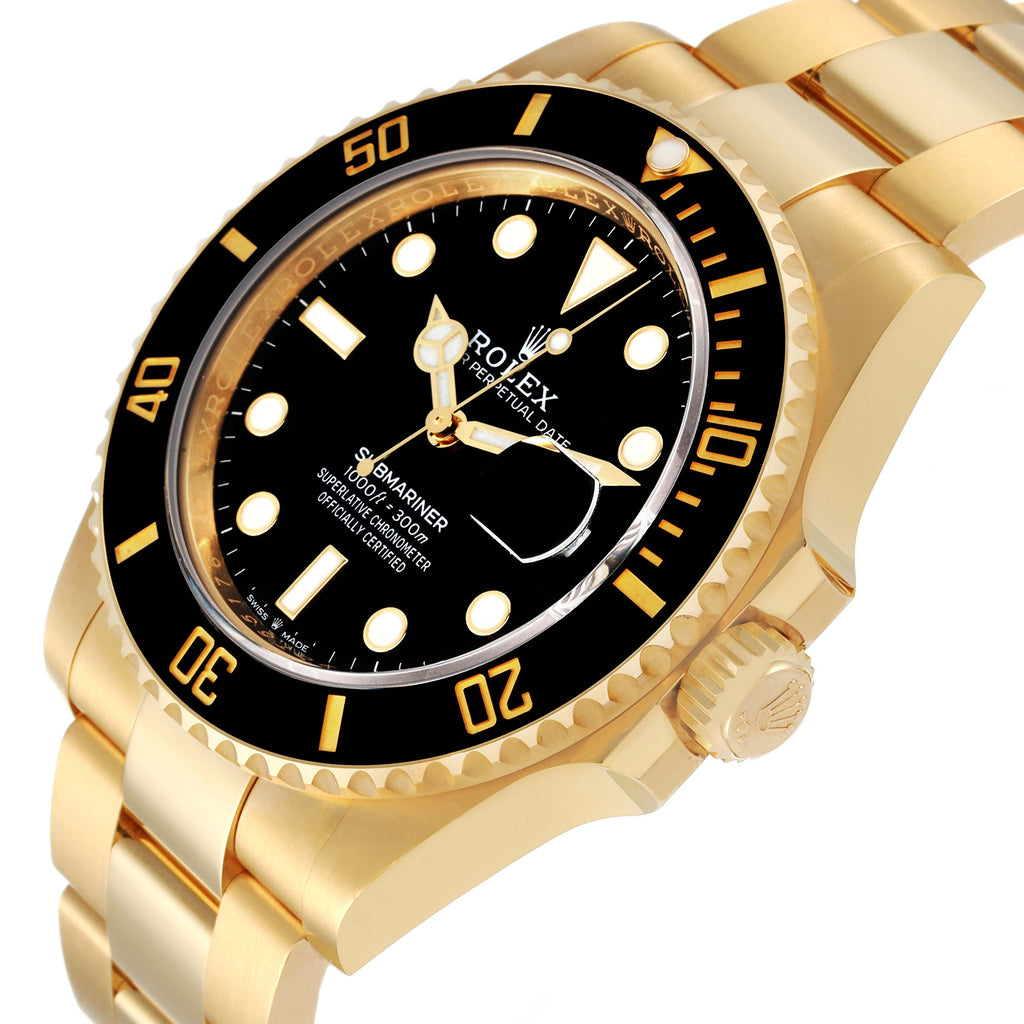 Rolex Submariner 18k Yellow Gold Black Dial Bezel Mens Watch 126618 Unworn