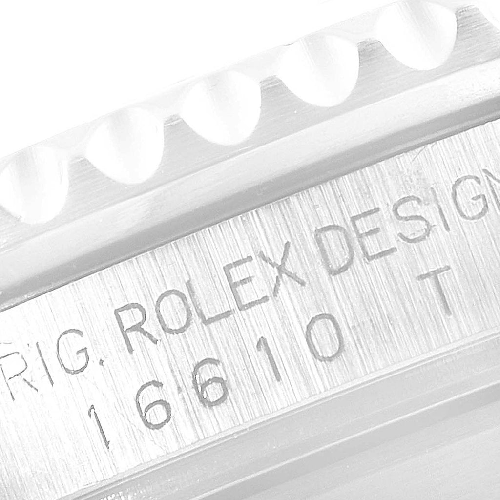 Rolex Submariner Black Dial Stainless Steel Mens Watch 16610 Box Papers